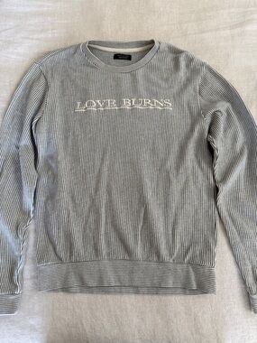 Zara Light Gray Ribbed Crewneck Sweater with "LOVE BURNS" Embroidery